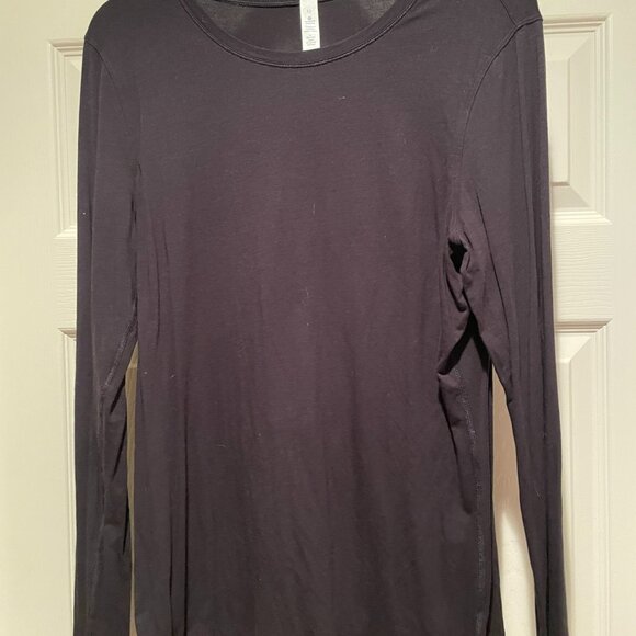 Lululemon, Ultralight Hip-Length Long-Sleeve Shirt, Black, Size 12 - Picture 3 of 5